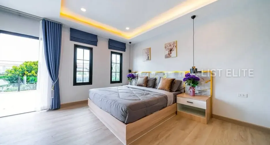 For rent 6 bedrooms house in Bang Lamung, Chonburi