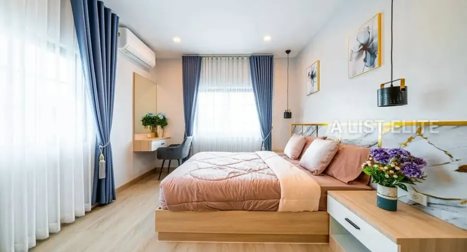 For rent 6 bedrooms house in Bang Lamung, Chonburi