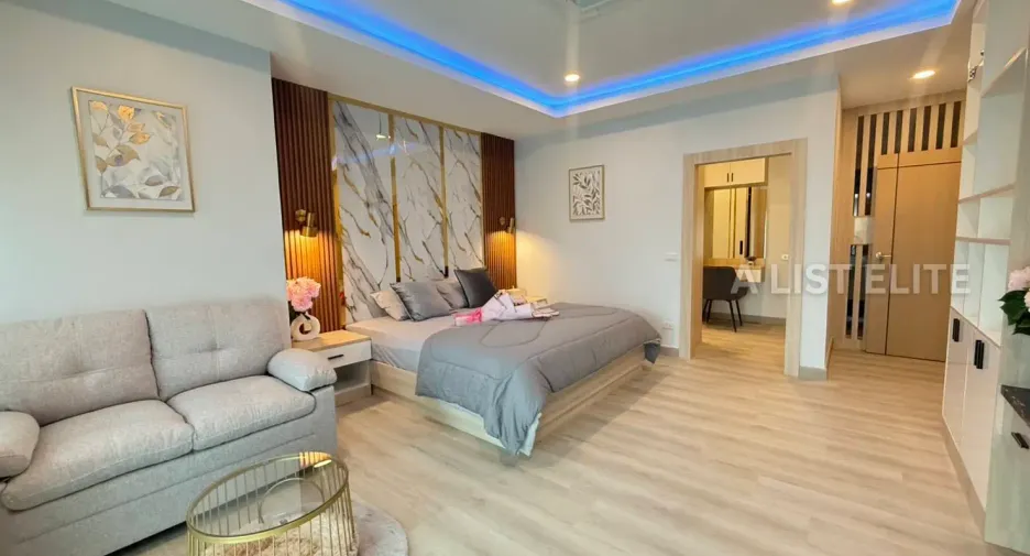 For rent 6 bedrooms house in Bang Lamung, Chonburi