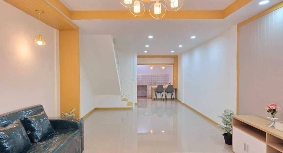 For sale 3 bedrooms townhouse in Sai Noi, Nonthaburi