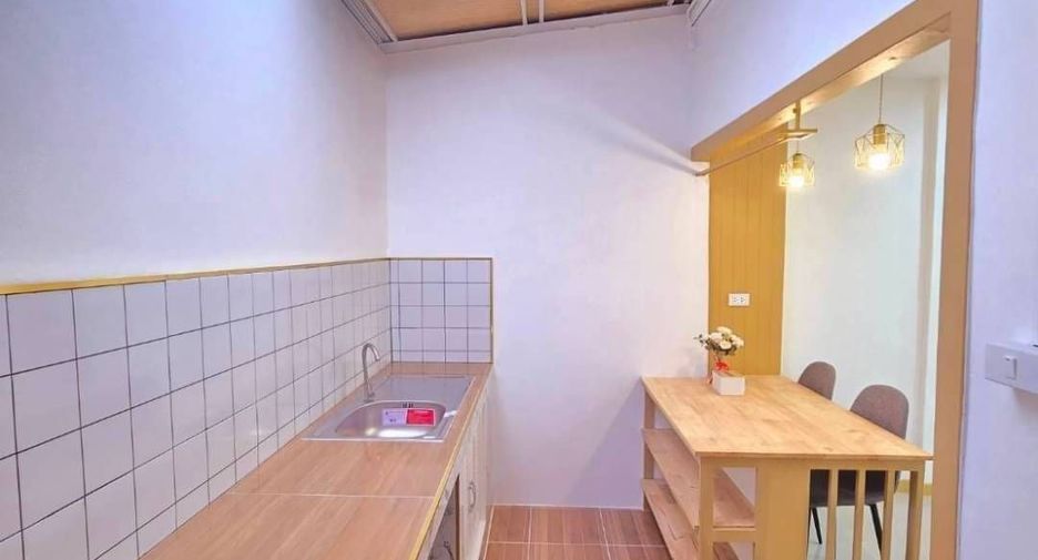 For sale 3 bedrooms townhouse in Sai Noi, Nonthaburi