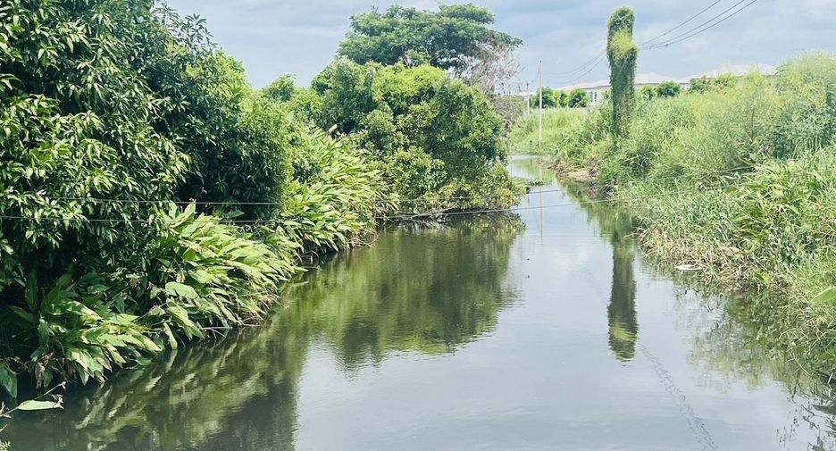Grundstück zum Kauf in Bang Kruai, Nonthaburi