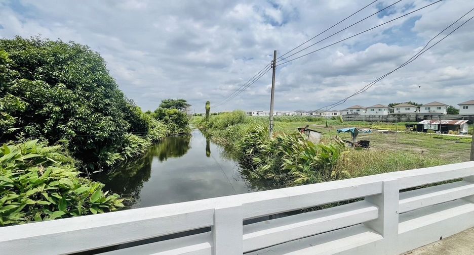 Grundstück zum Kauf in Bang Kruai, Nonthaburi