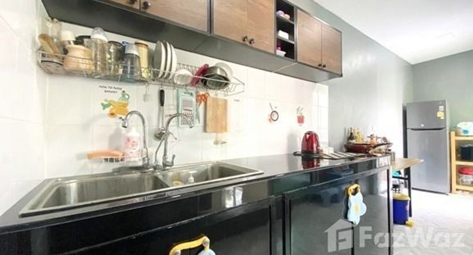 For sale 3 bedrooms townhouse in Mueang Pathum Thani, Pathum Thani