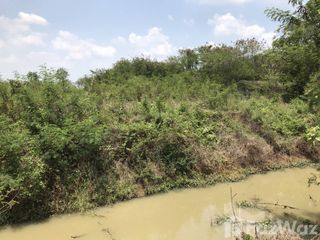For sale land in Sam Khok, Pathum Thani