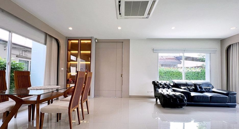 For sale 4 bedrooms house in Pak Kret, Nonthaburi