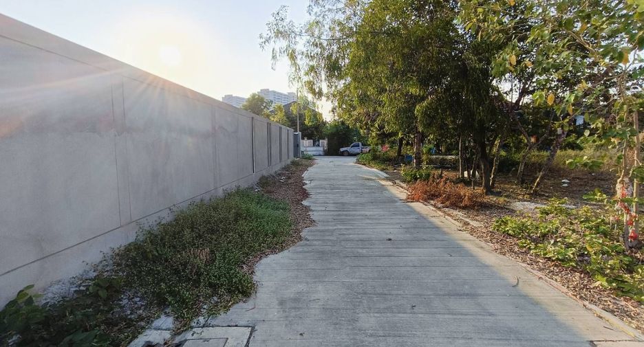 Grundstück zum Kauf in Pak Kret, Nonthaburi