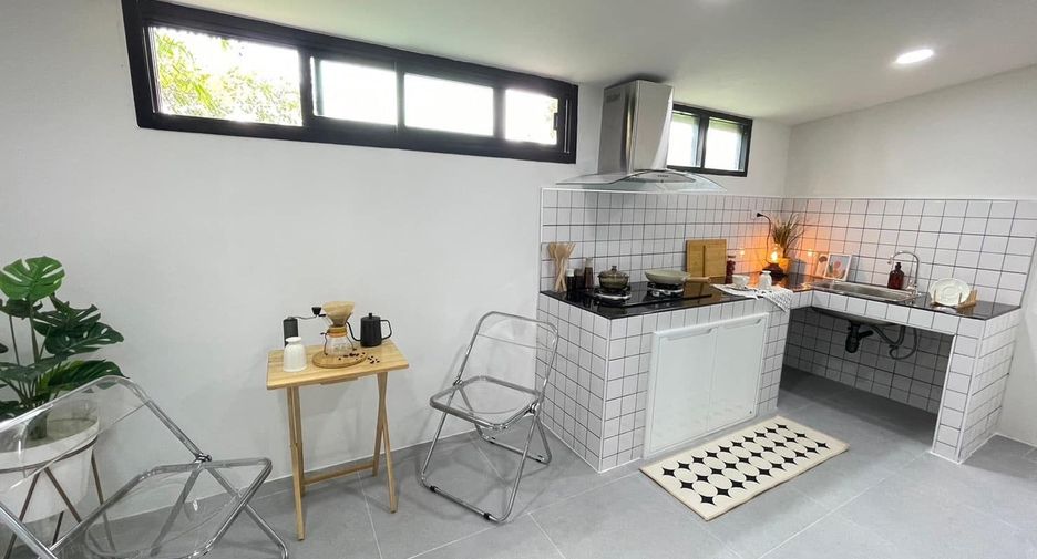 For sale 4 bedrooms townhouse in Mueang Nonthaburi, Nonthaburi
