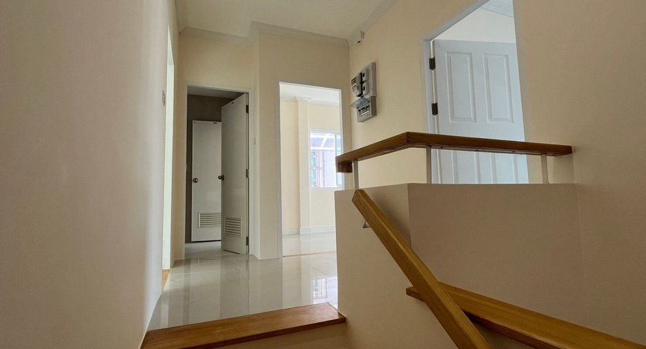 Casa en venta de 4 habitaciones en Bang Yai, Nonthaburi