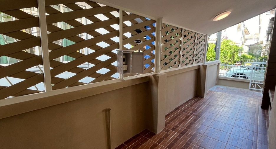 Casa en venta de 4 habitaciones en Bang Yai, Nonthaburi