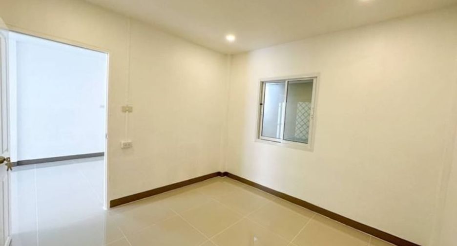 For sale 2 bedrooms townhouse in Bang Bua Thong, Nonthaburi