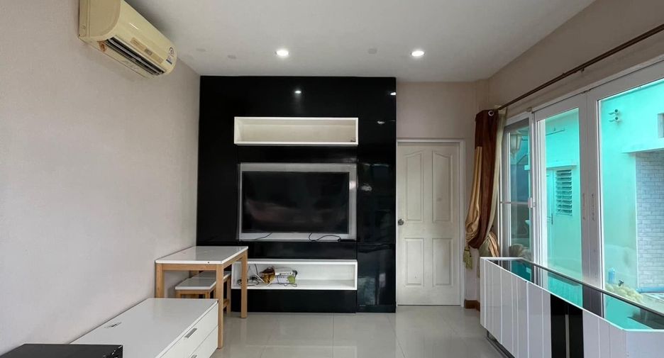 Casa en venta de 4 habitaciones en Bang Kruai, Nonthaburi