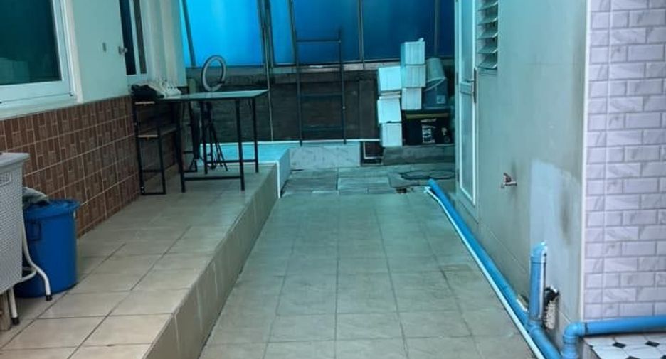 Casa en venta de 4 habitaciones en Bang Kruai, Nonthaburi