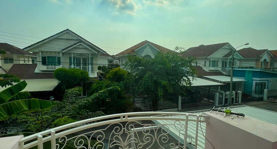 Haus zum Kauf mit 3 Zimmer in Mueang Nonthaburi, Nonthaburi