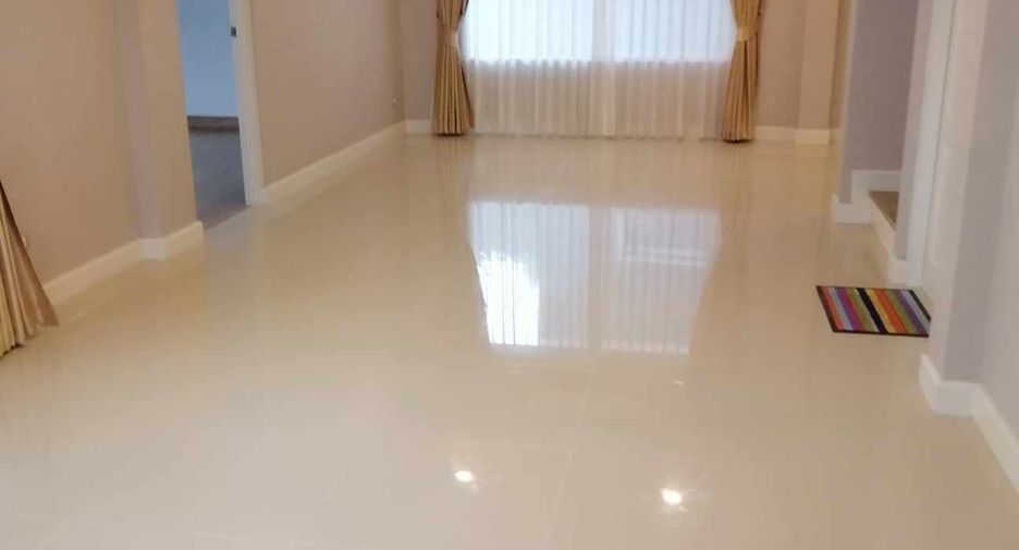 Haus zum Kauf mit 4 Zimmer in Bang Yai, Nonthaburi