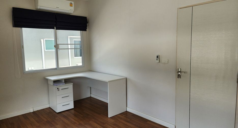 For sale 4 bedrooms house in Pak Kret, Nonthaburi
