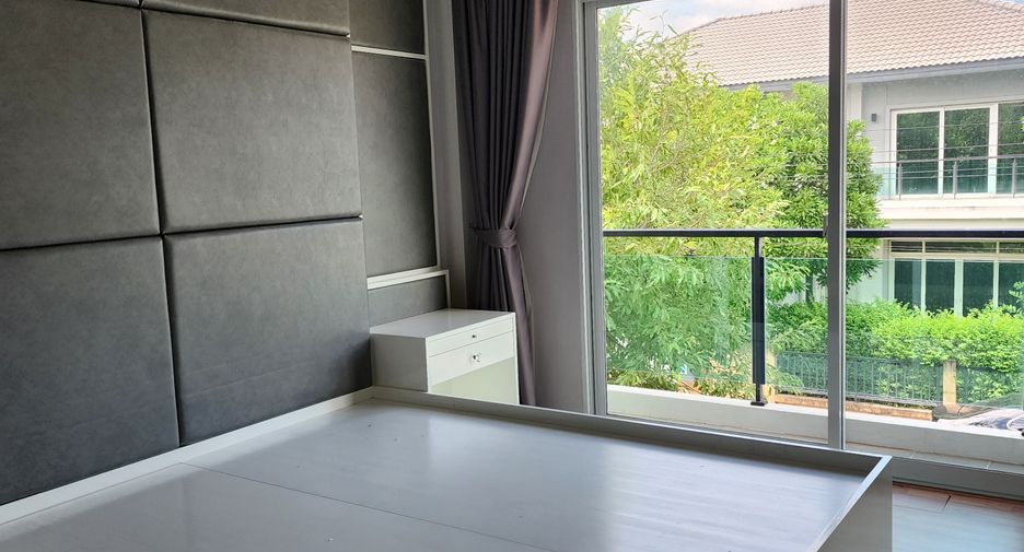 For sale 4 bedrooms house in Pak Kret, Nonthaburi
