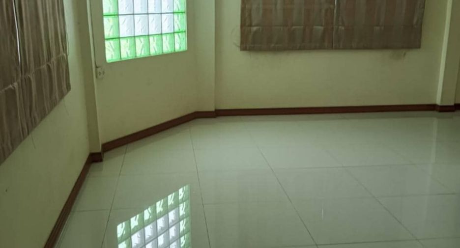 For sale 2 bedrooms villa in Khlong Luang, Pathum Thani