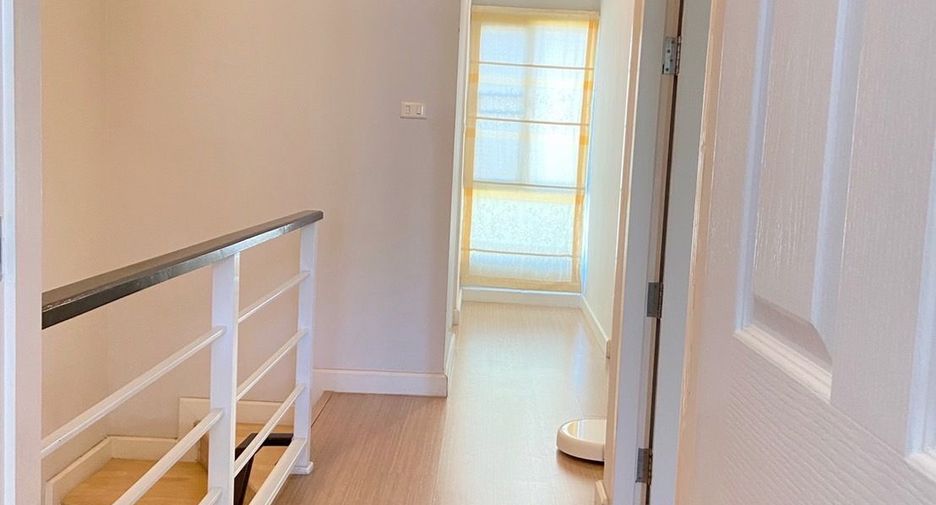 For sale 3 bedrooms townhouse in Mueang Nonthaburi, Nonthaburi