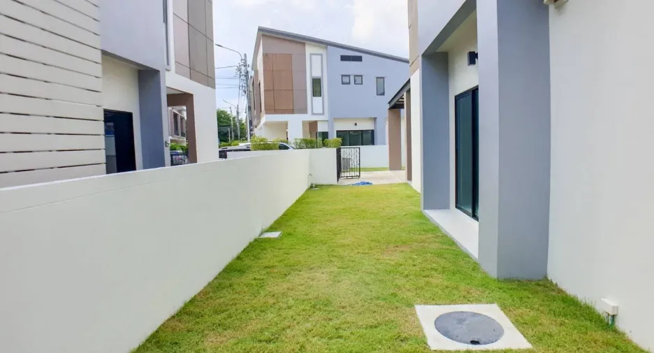 Haus zum Kauf mit 3 Zimmer in Bang Yai, Nonthaburi