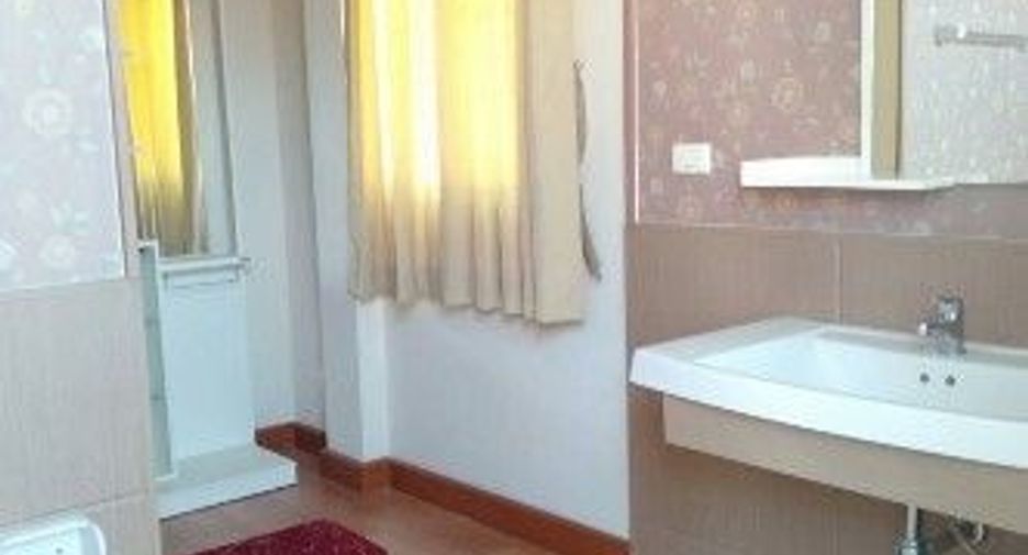 For sale 3 bedrooms house in Bang Bua Thong, Nonthaburi
