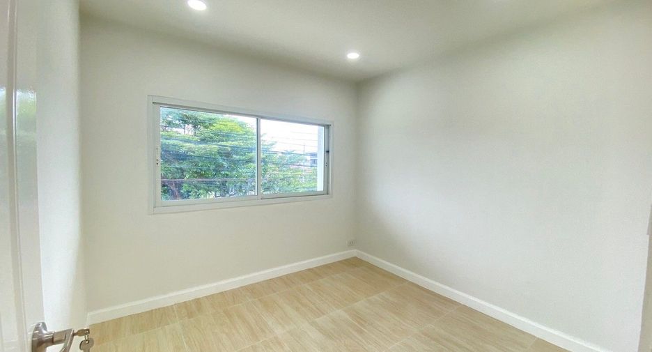 Reihenhaus zum Kauf mit 3 Zimmer in Bang Bua Thong, Nonthaburi