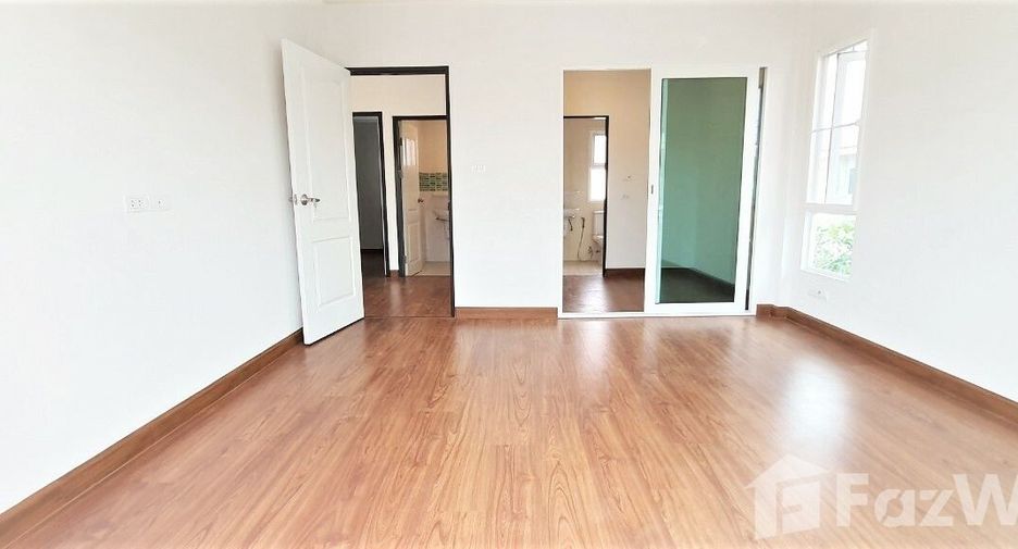 For sale 3 bedrooms house in Mueang Pathum Thani, Pathum Thani