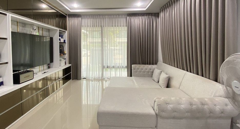 For rent 4 bedrooms house in Pak Kret, Nonthaburi