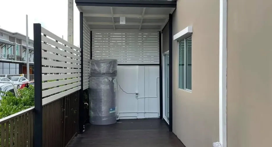 For sale 3 bedrooms townhouse in Thanyaburi, Pathum Thani