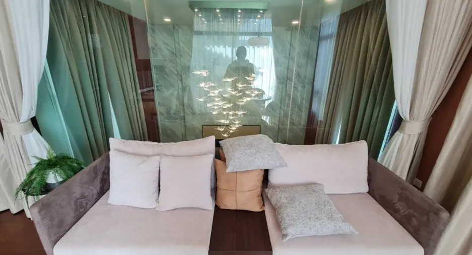 Casa en venta de 4 habitaciones en Mueang Nonthaburi, Nonthaburi