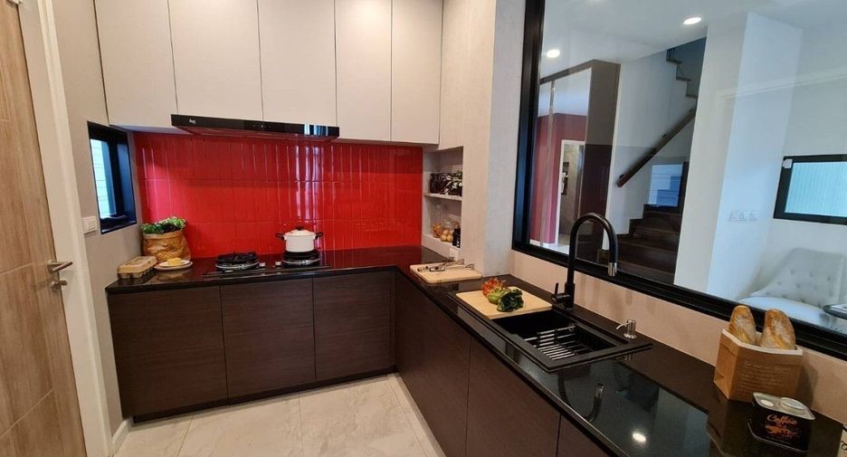 À vendre 4 chambres maison à Mueang Nonthaburi, Nonthaburi