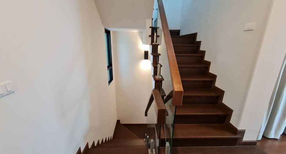 À vendre 4 chambres maison à Mueang Nonthaburi, Nonthaburi