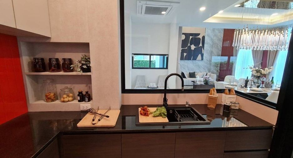 À vendre 4 chambres maison à Mueang Nonthaburi, Nonthaburi