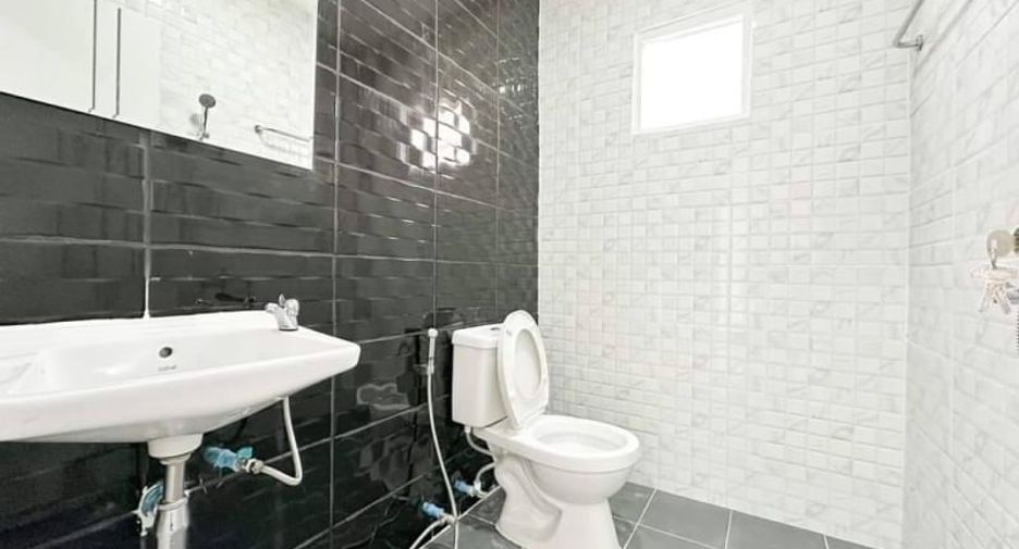 For sale 3 bedrooms townhouse in Bang Bua Thong, Nonthaburi
