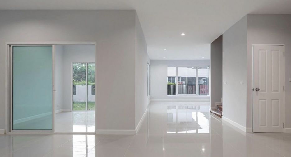 Haus zum Kauf mit 4 Zimmer in Bang Yai, Nonthaburi