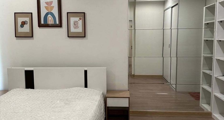 For rent 3 bedrooms condo in Pak Kret, Nonthaburi