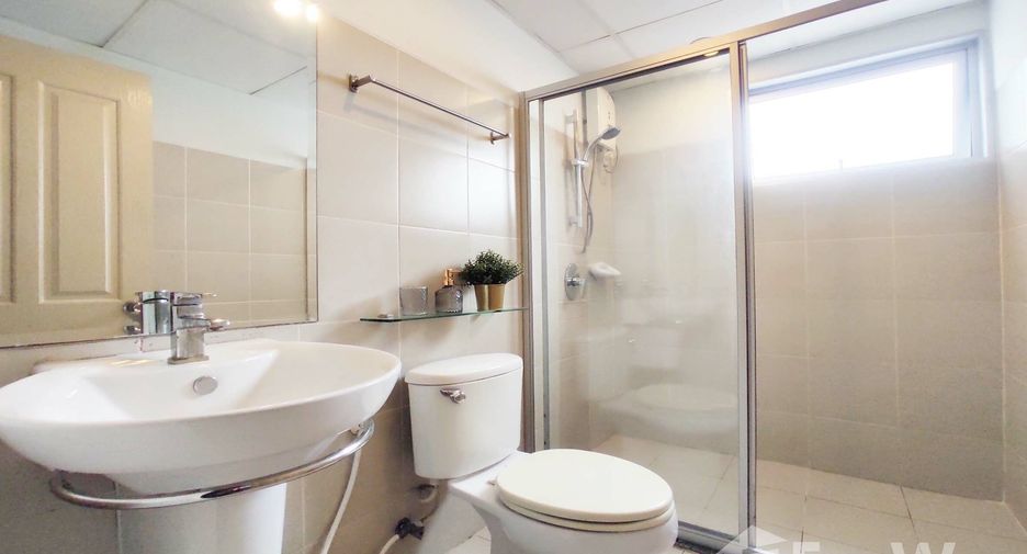 For rent 1 bed condo in Mueang Nonthaburi, Nonthaburi