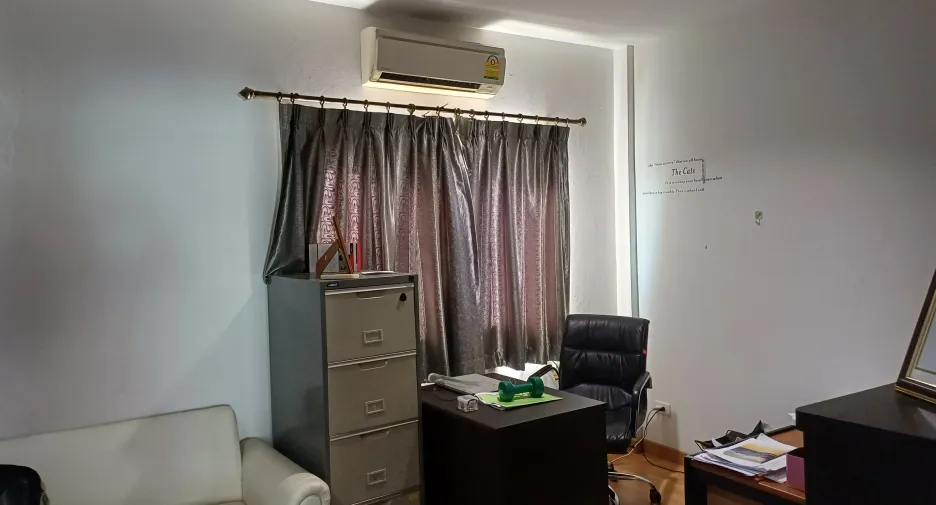 出售 3 卧室 联排别墅 在 Pak Kret, Nonthaburi