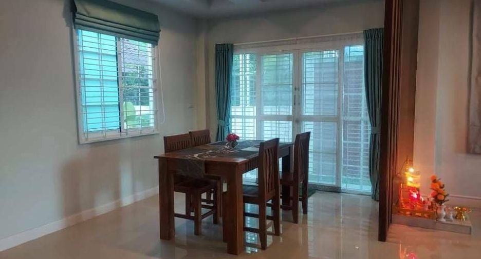 For sale 4 bedrooms house in Si Maha Phot, Prachin Buri