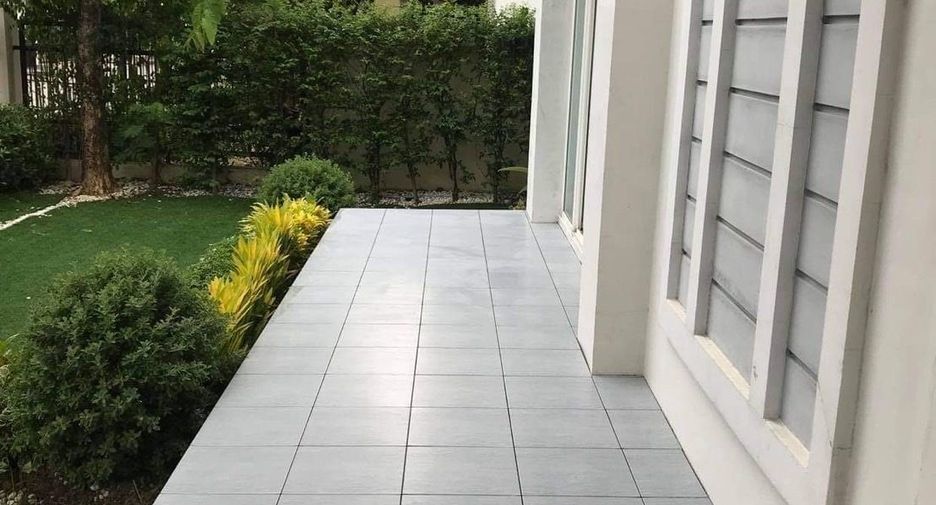 For sale 3 bedrooms house in Mueang Nonthaburi, Nonthaburi