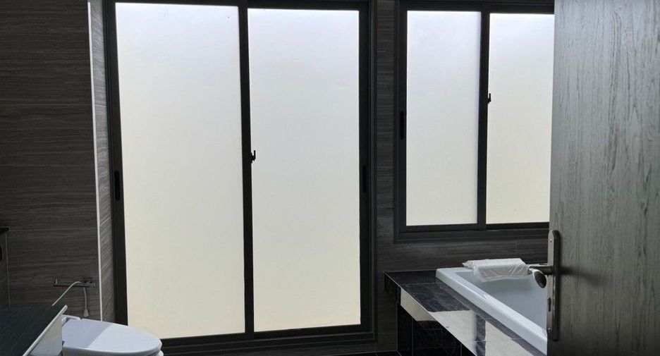À vendre 4 chambres maison à Mueang Nonthaburi, Nonthaburi