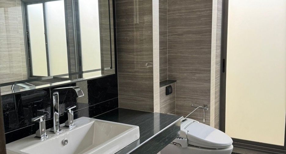 À vendre 4 chambres maison à Mueang Nonthaburi, Nonthaburi