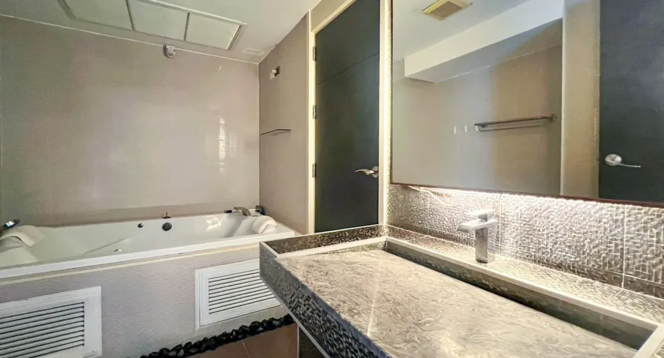 À vendre 1 chambre condo à Pak Kret, Nonthaburi