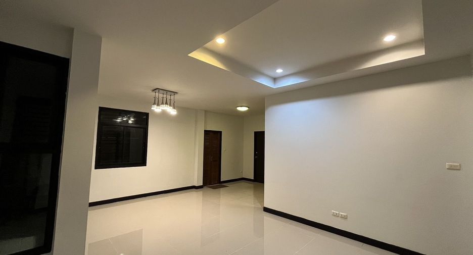For sale 3 bedrooms house in Bang Kruai, Nonthaburi