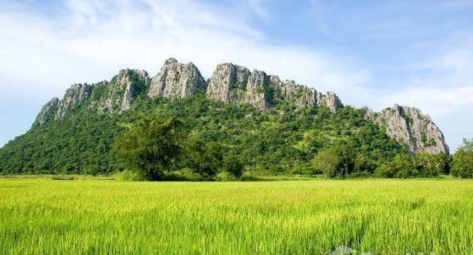 For sale land in Banphot Phisai, Nakhon Sawan
