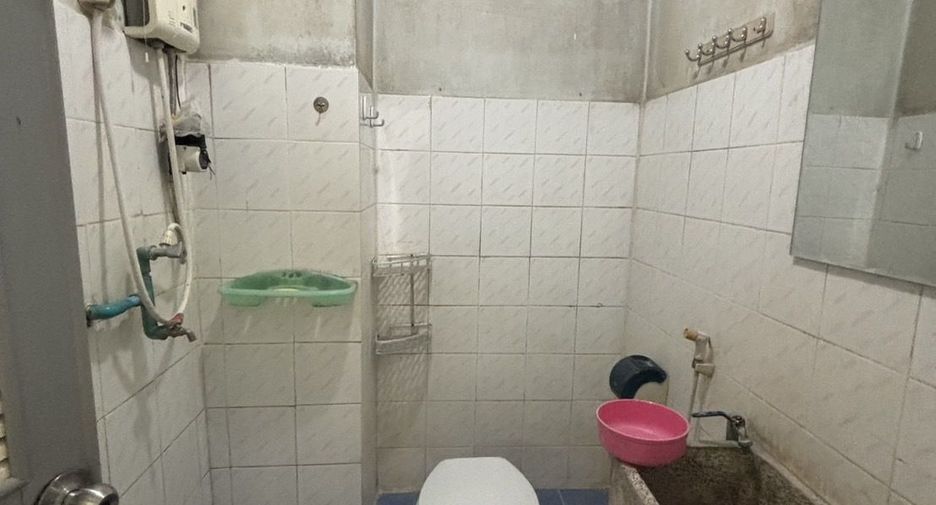 For sale 3 bedrooms townhouse in Mueang Nonthaburi, Nonthaburi