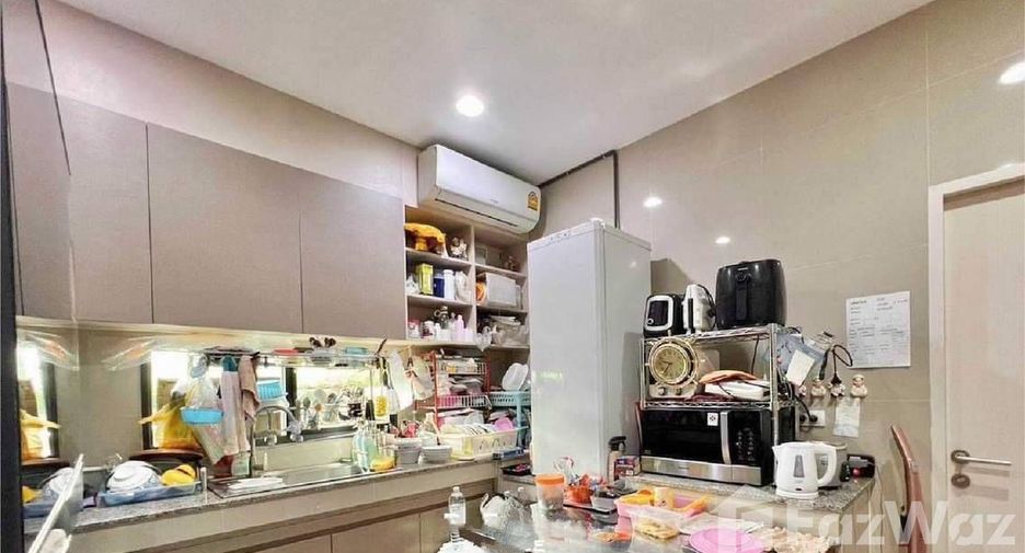 For sale 4 bedrooms house in Pak Kret, Nonthaburi