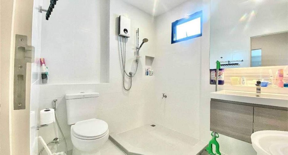 For sale 4 bedrooms house in Pak Kret, Nonthaburi