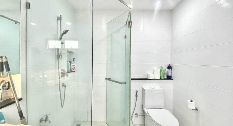 For sale 4 bedrooms house in Pak Kret, Nonthaburi