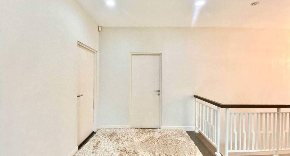 For sale 4 bedrooms house in Pak Kret, Nonthaburi